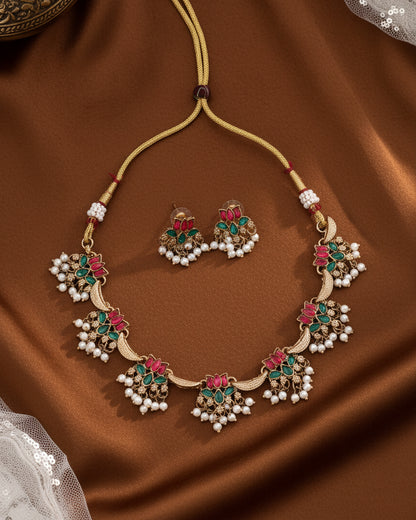 Rajeshvari Kundan Choker Set with Earring