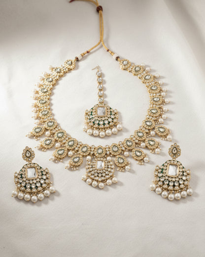 Pearl Noorika Heritage Kundan Necklace Set With Earring & Maangteeka