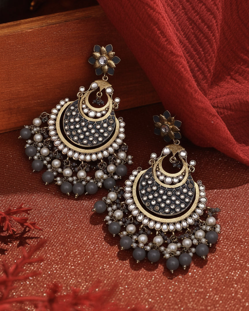 Grey Nazma Chandbali