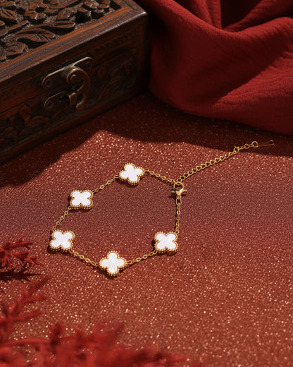 White Yuna Anti Tarnish Bracelet