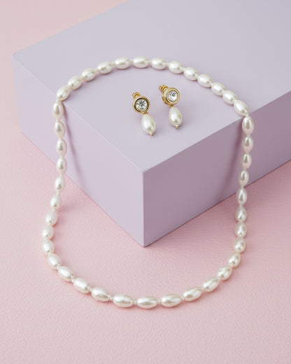 Tehmina Pearl Necklace With Earrings