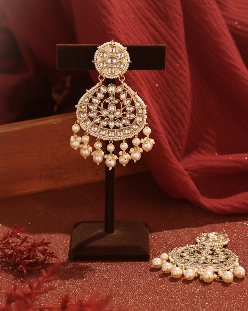 Vaishali Kundan Chandbali