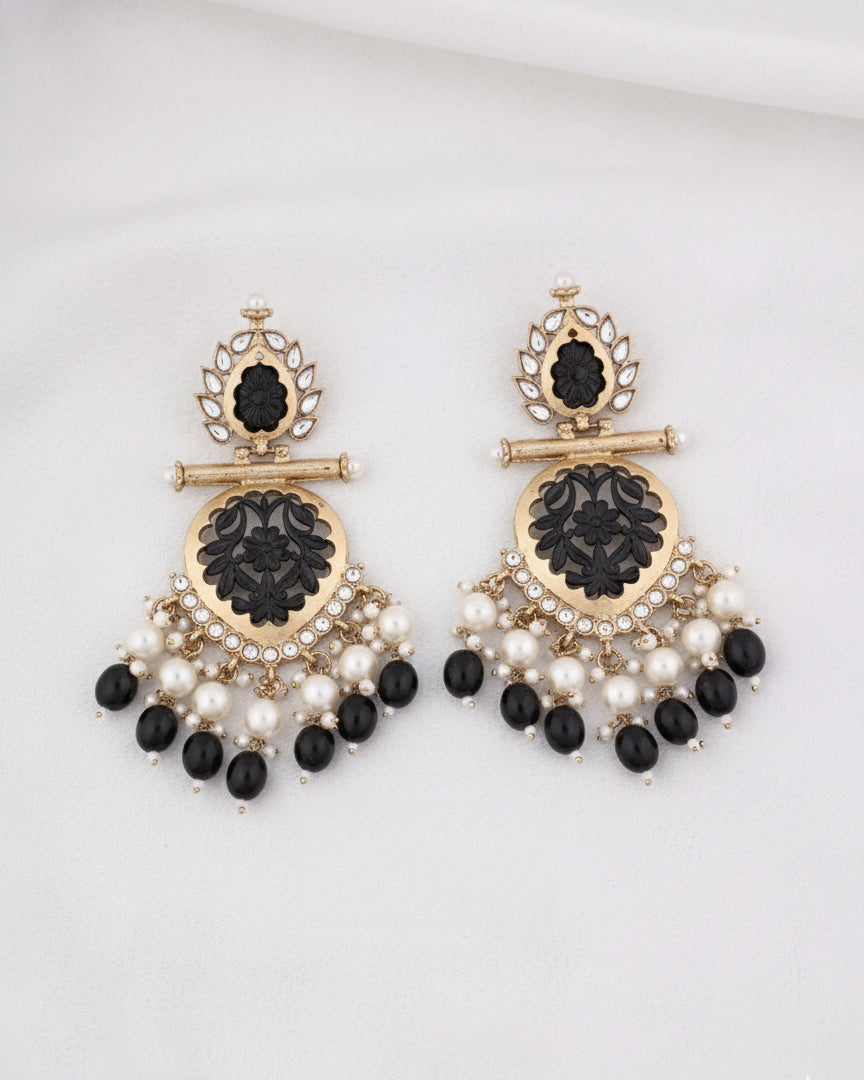 Black Sohum Chandbali