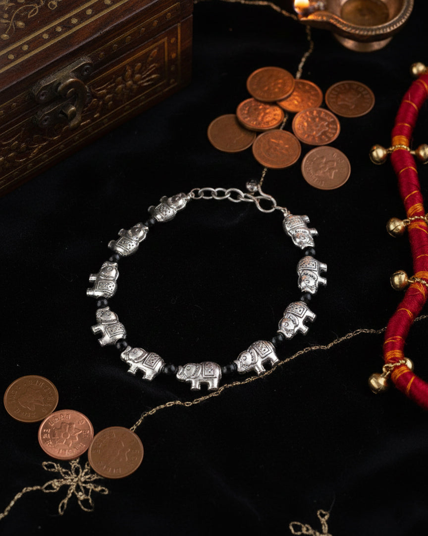 Silver Arisha Oxidised Bracelet