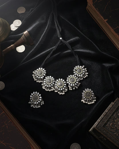 Silver Ronit Necklace & Earrings Set