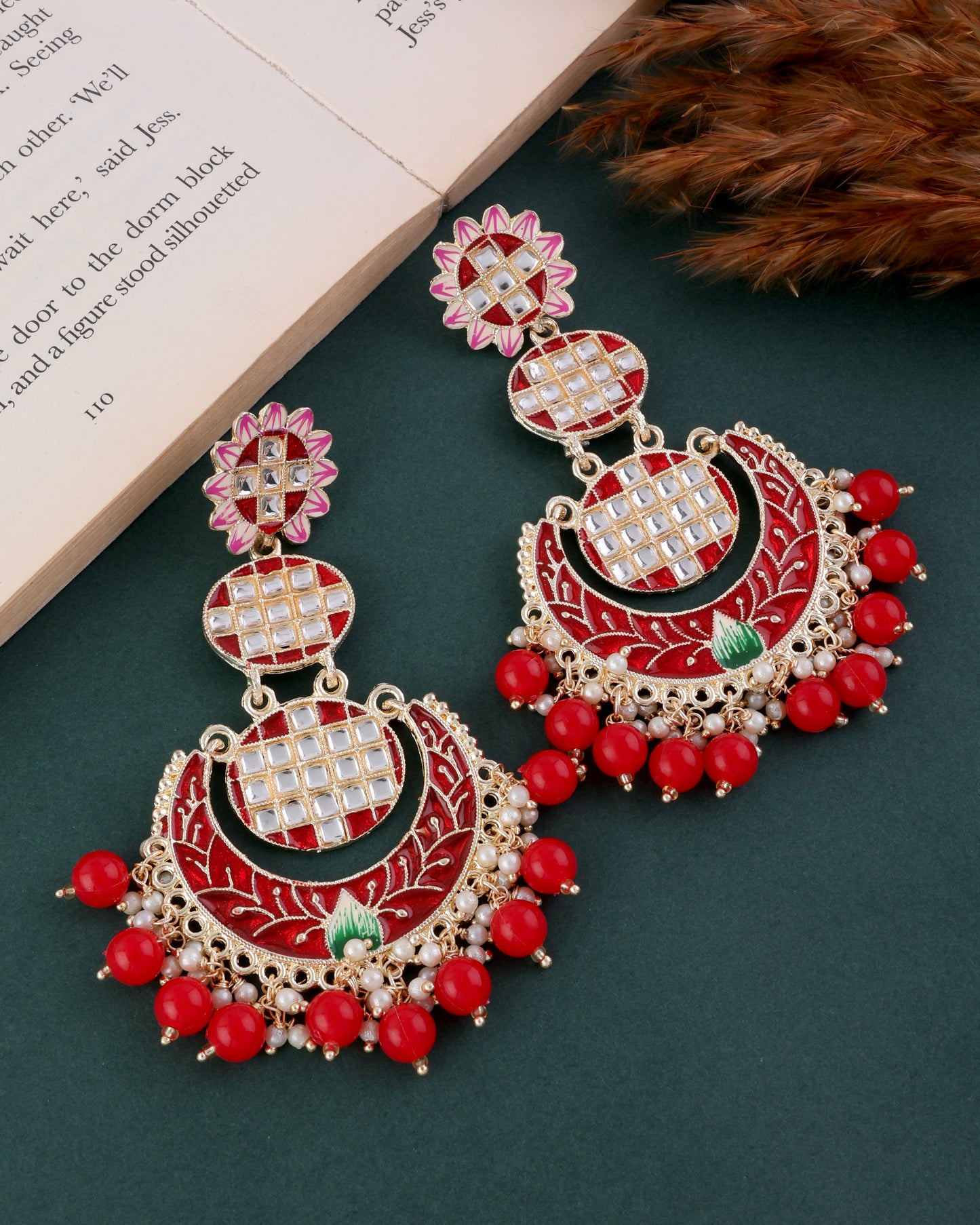 Red Piyali Chandbali