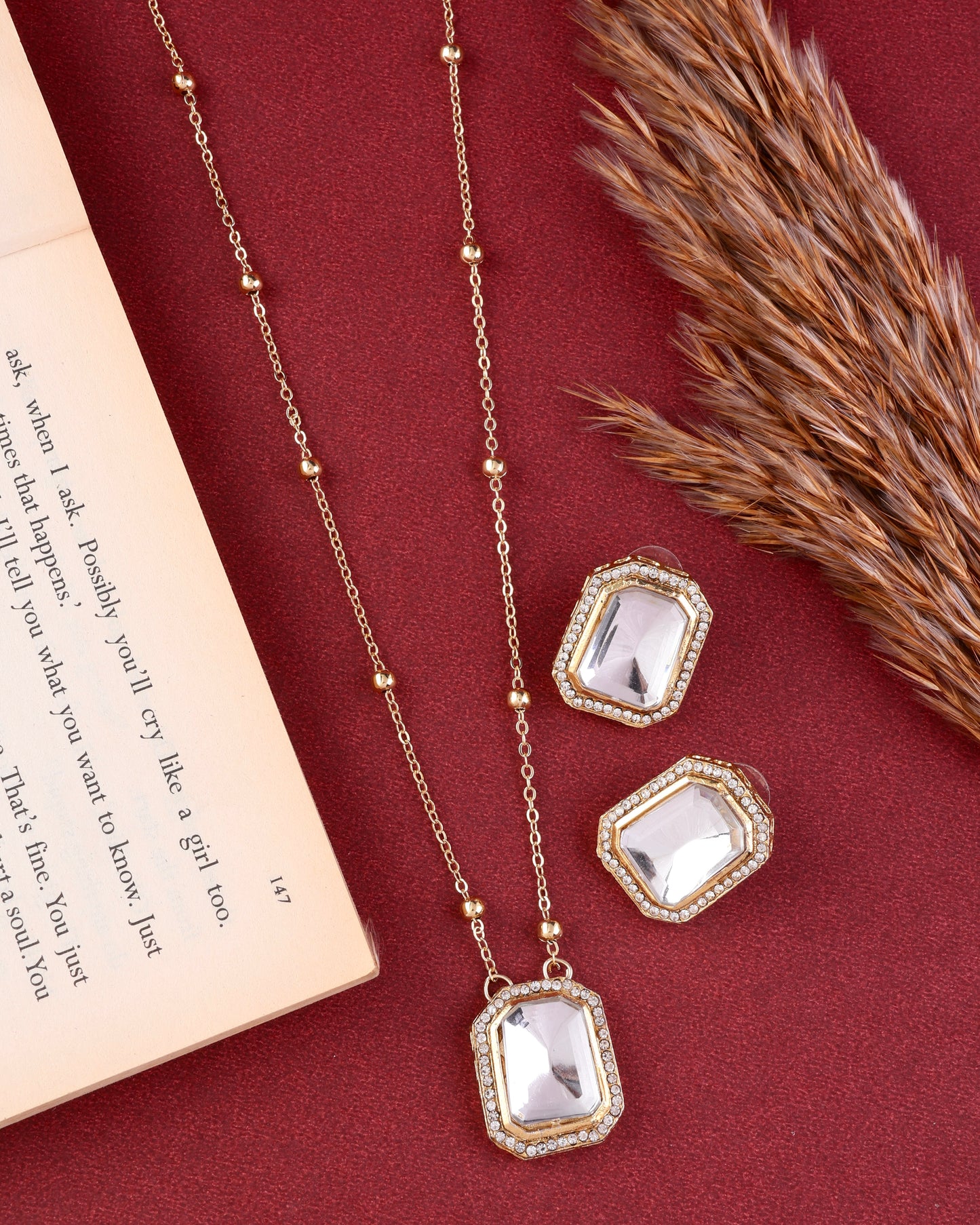 Meira Gold Pendent Necklace Set with Earring