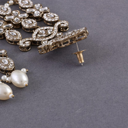 Ishita Pearl Zircone Earring