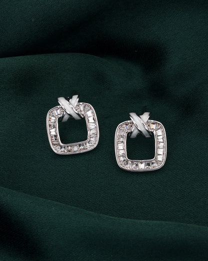 Dylan Voguish Stud Earrings