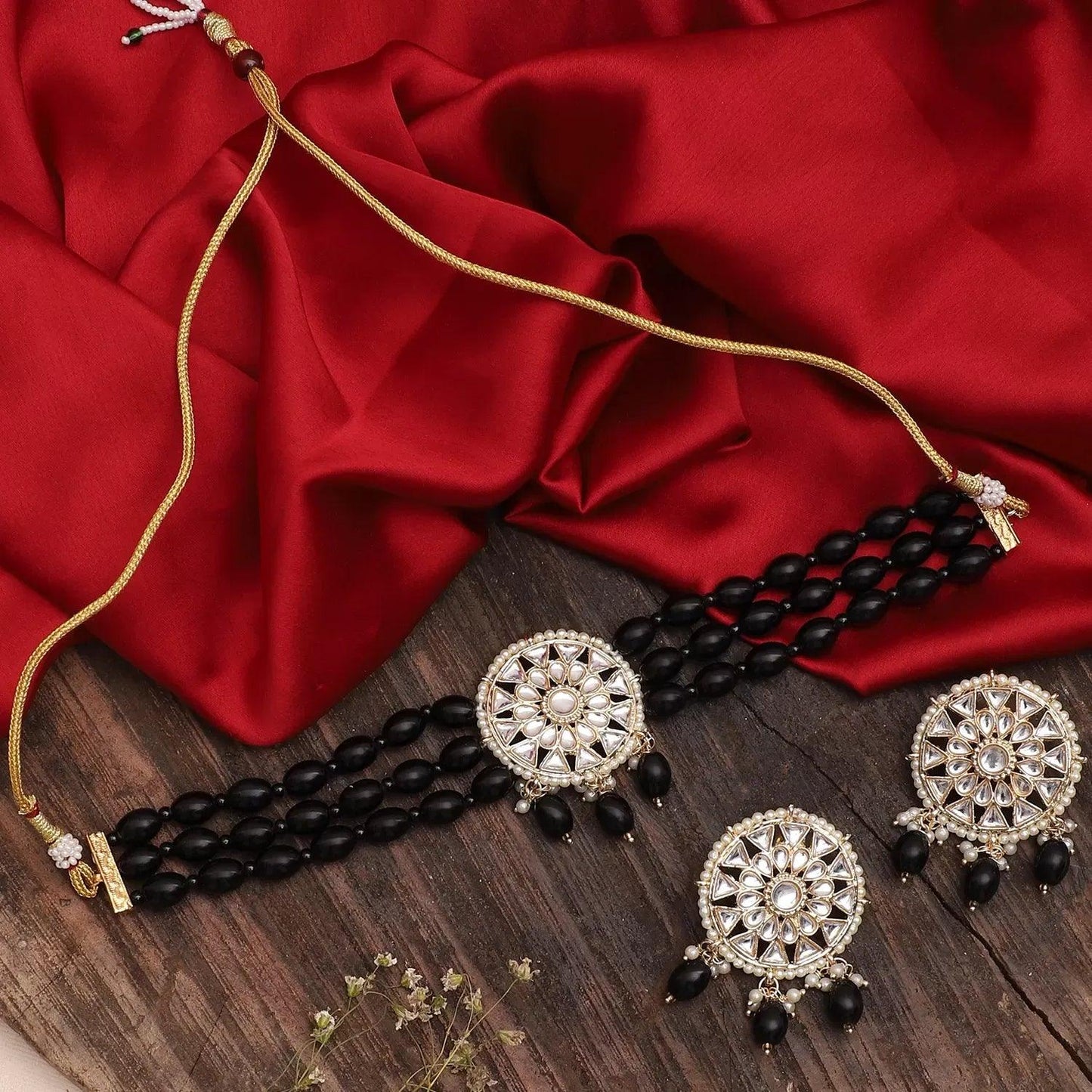 Black Arshi Choker Set