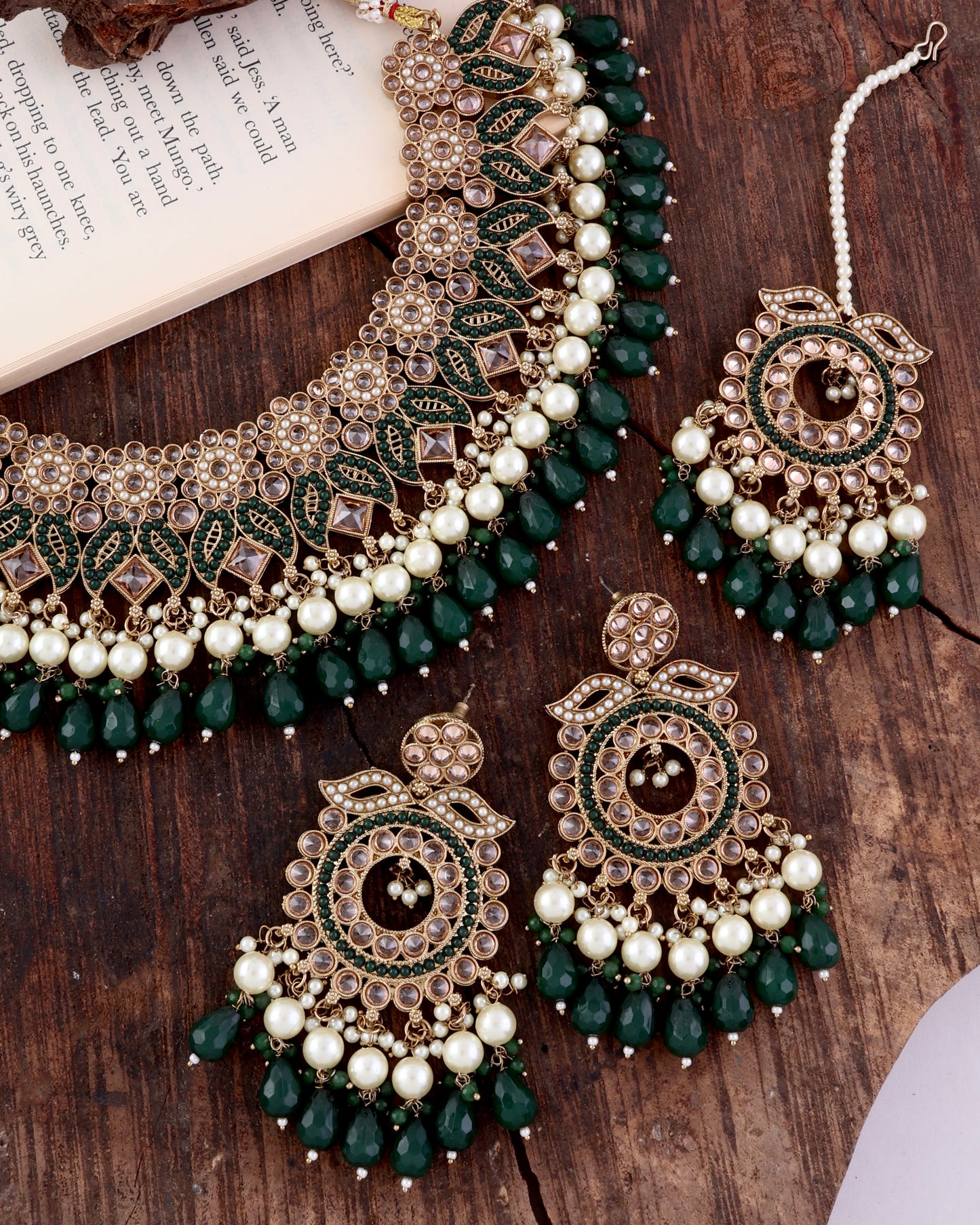 Green Kaishori Necklace Earring with Teeka