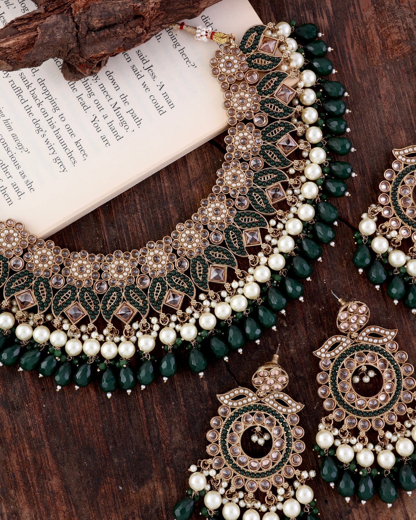 Green Kaishori Necklace Earring with Teeka