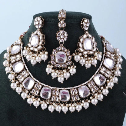 Nahira Necklace