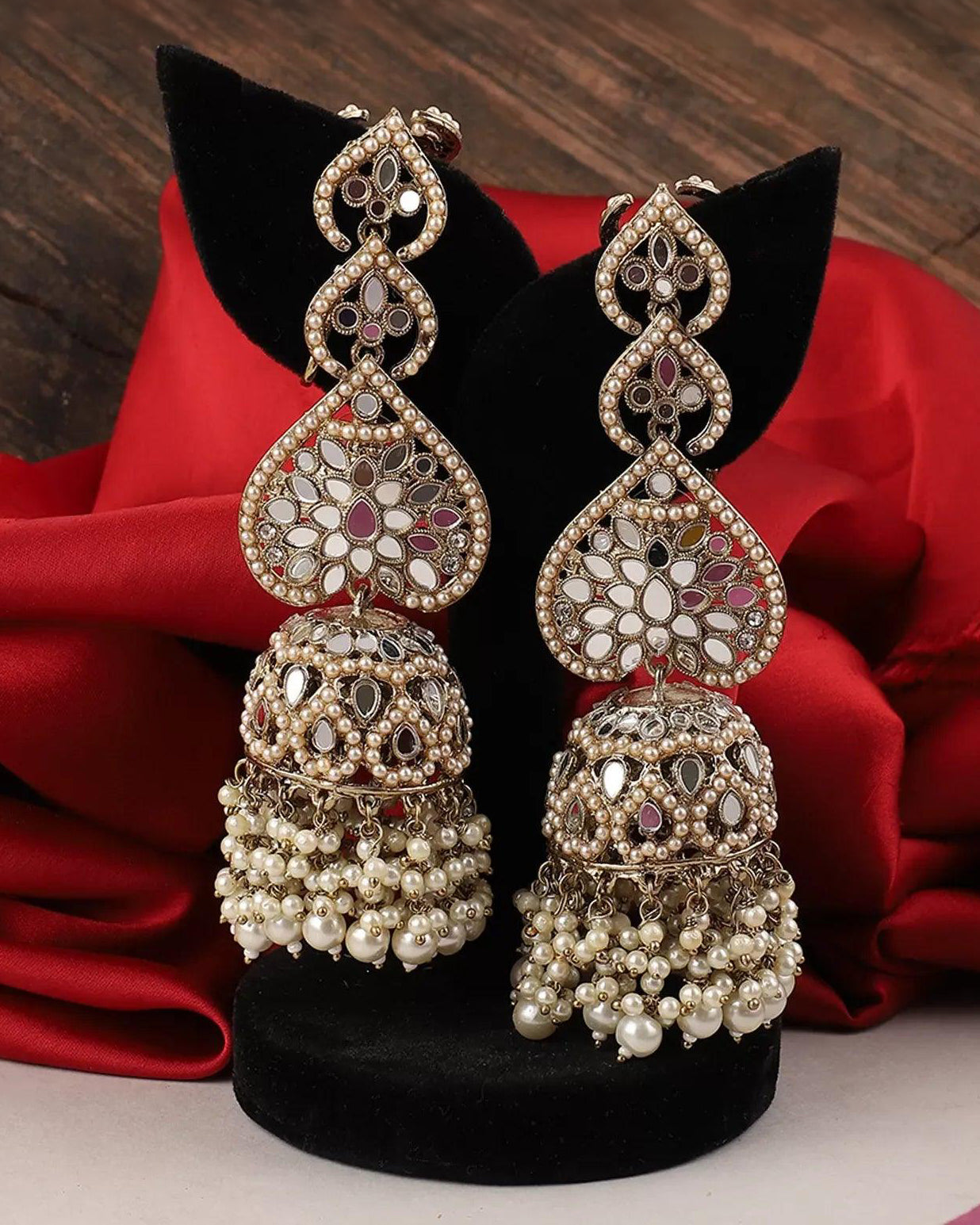 Pearl Vartika Teeka Jhumka Set