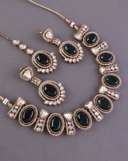 Emerald Taruja Premium Polki Dupe Necklace with Earring and Mangteeka