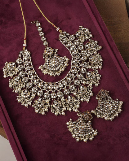 Pearl Arathi Necklace