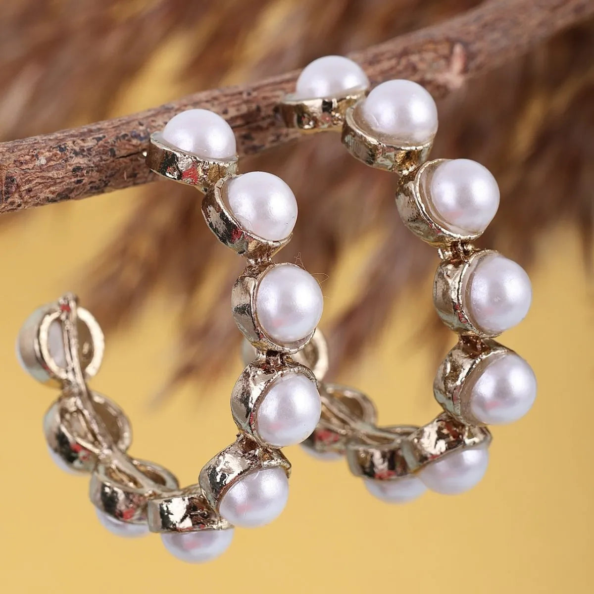 Suzain Pearl Hoop