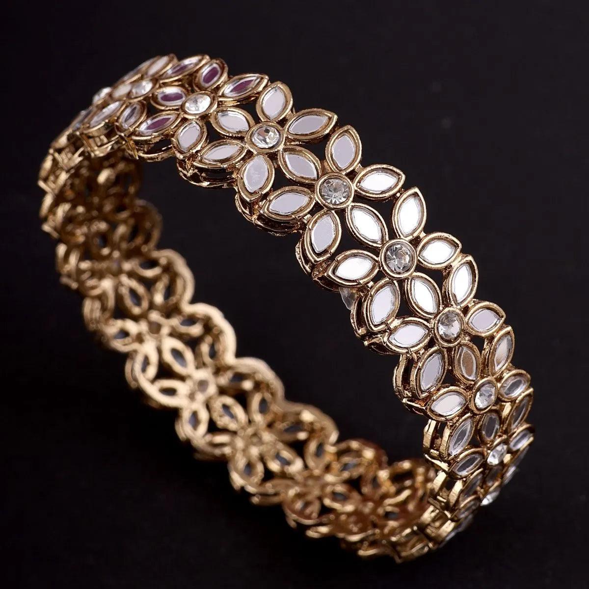 Ishit Kundan Bangle