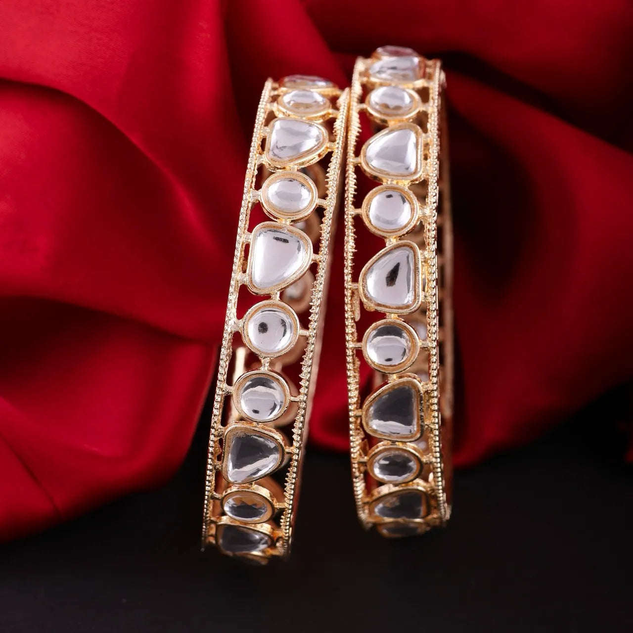 Uncut Kundan Bangle