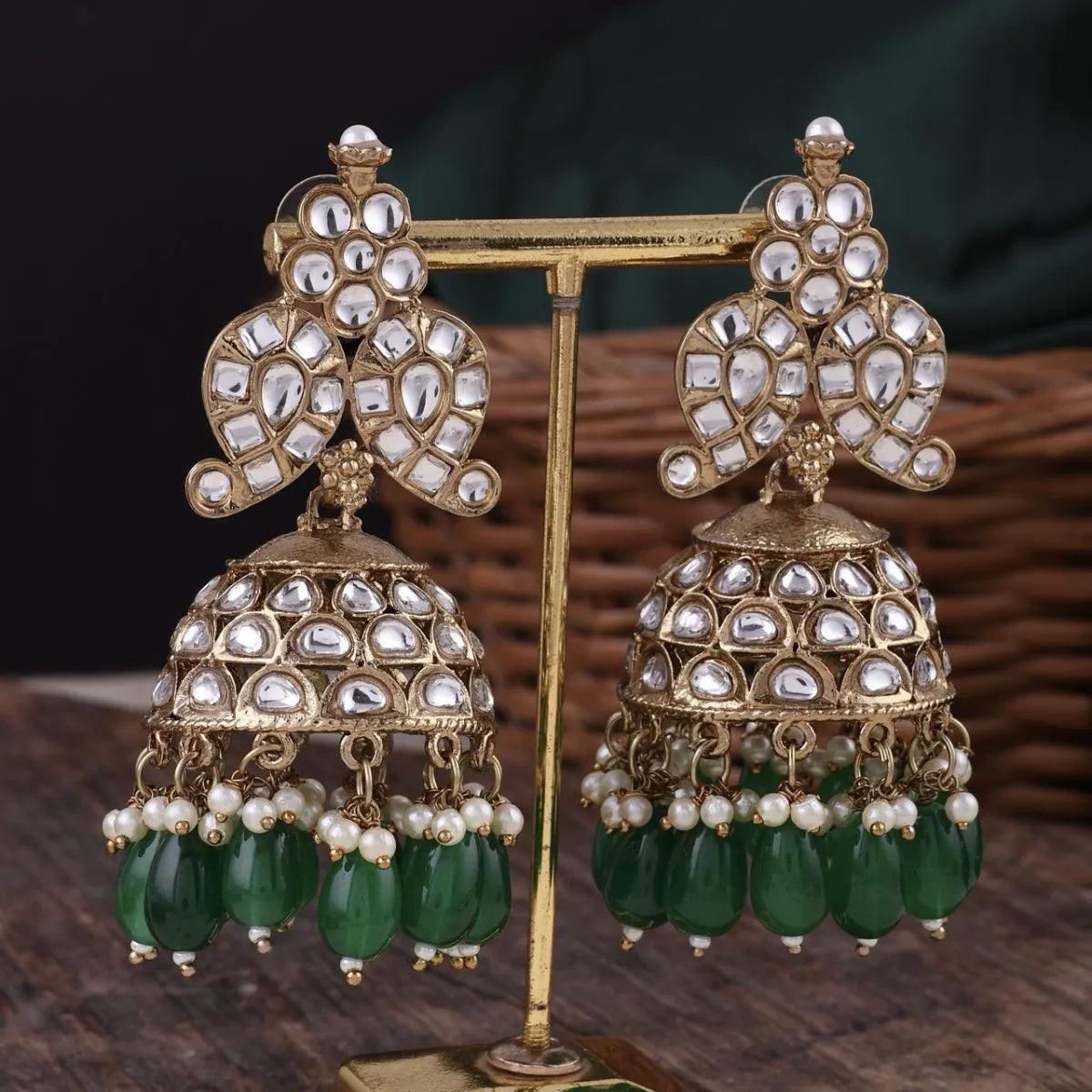 Emerald Varun Jhumka