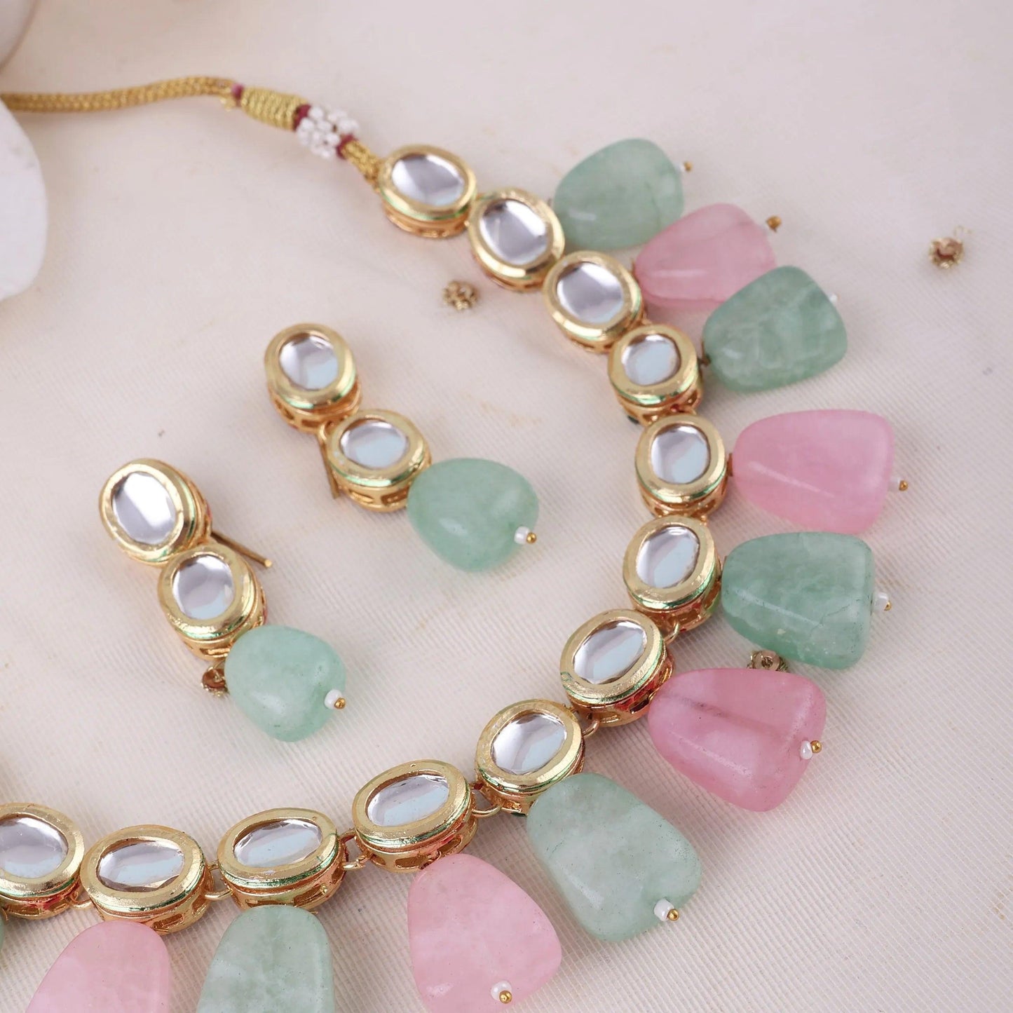 Mint Blush Divnoor Kundan Necklace