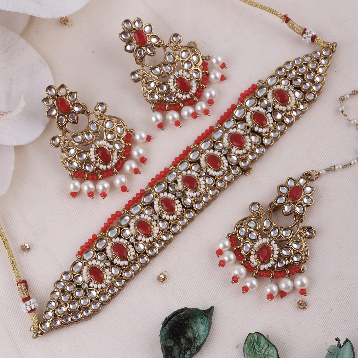 Red Arleen Choker Set