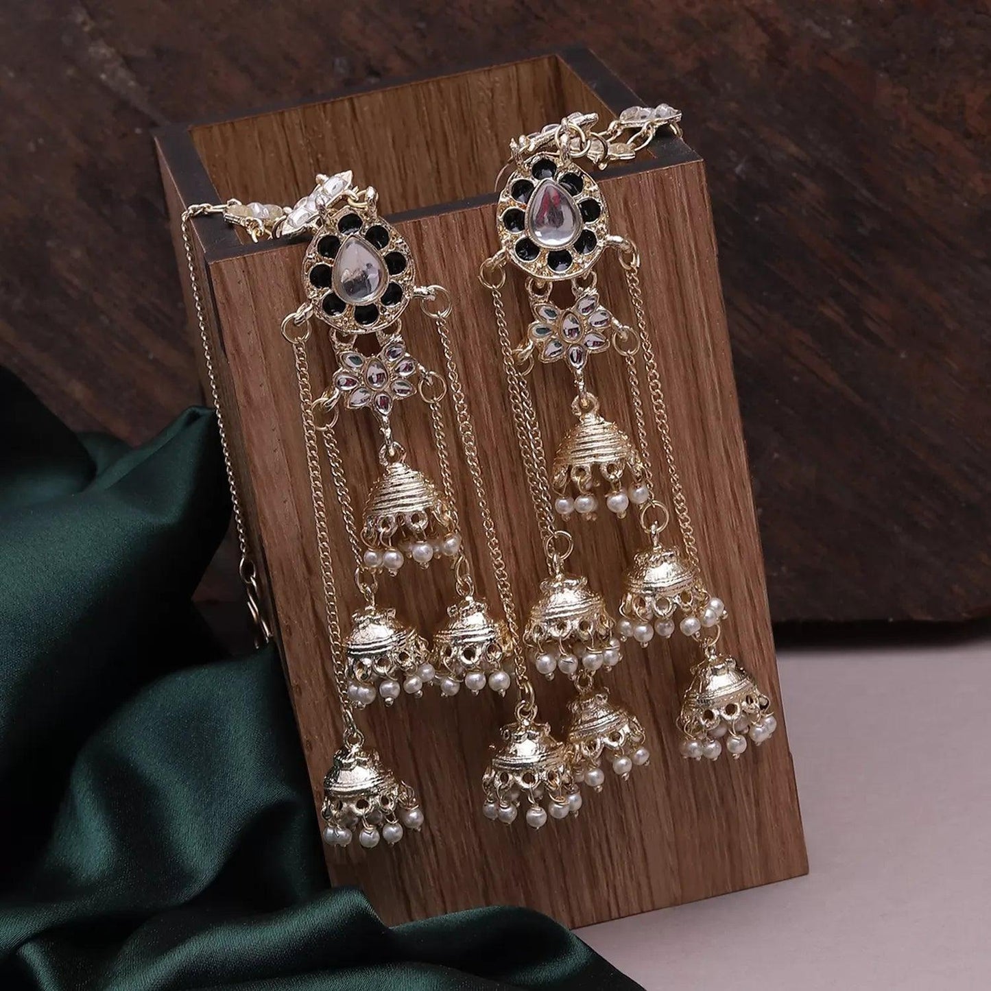 Black Parveen Jhumka with Sahara