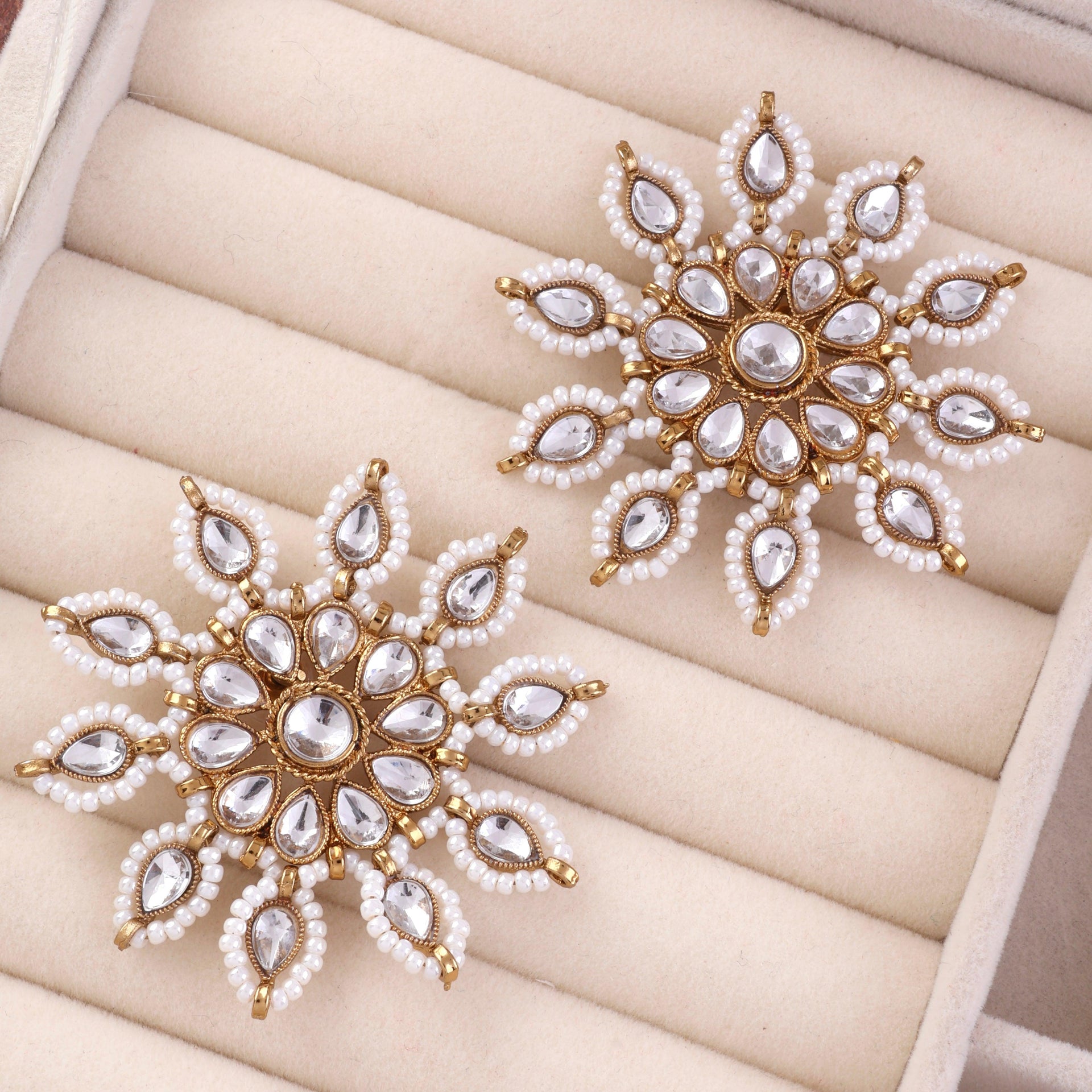 Avansh Desginer Stud Earring