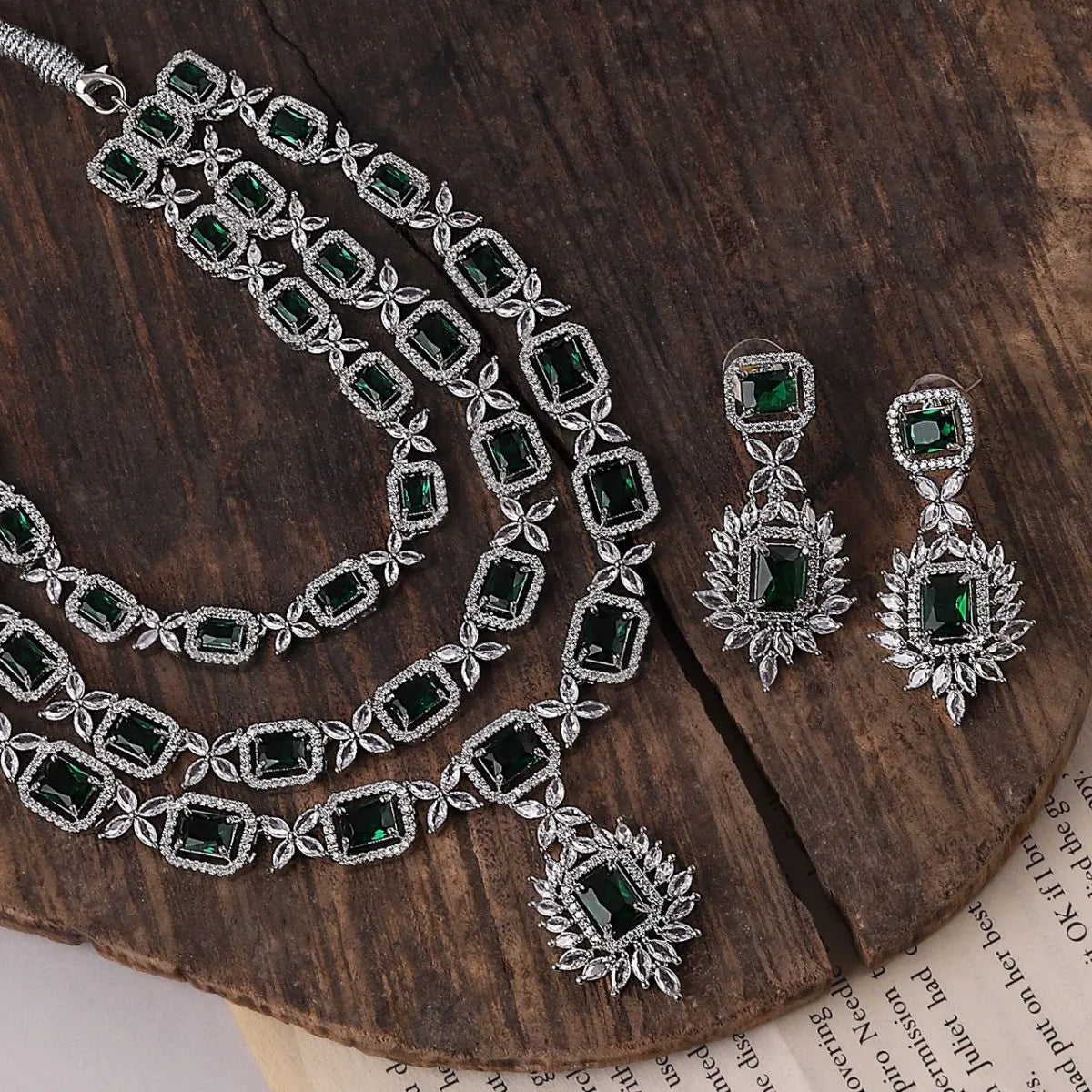 Emerald Virusha American Diamond Layer Set