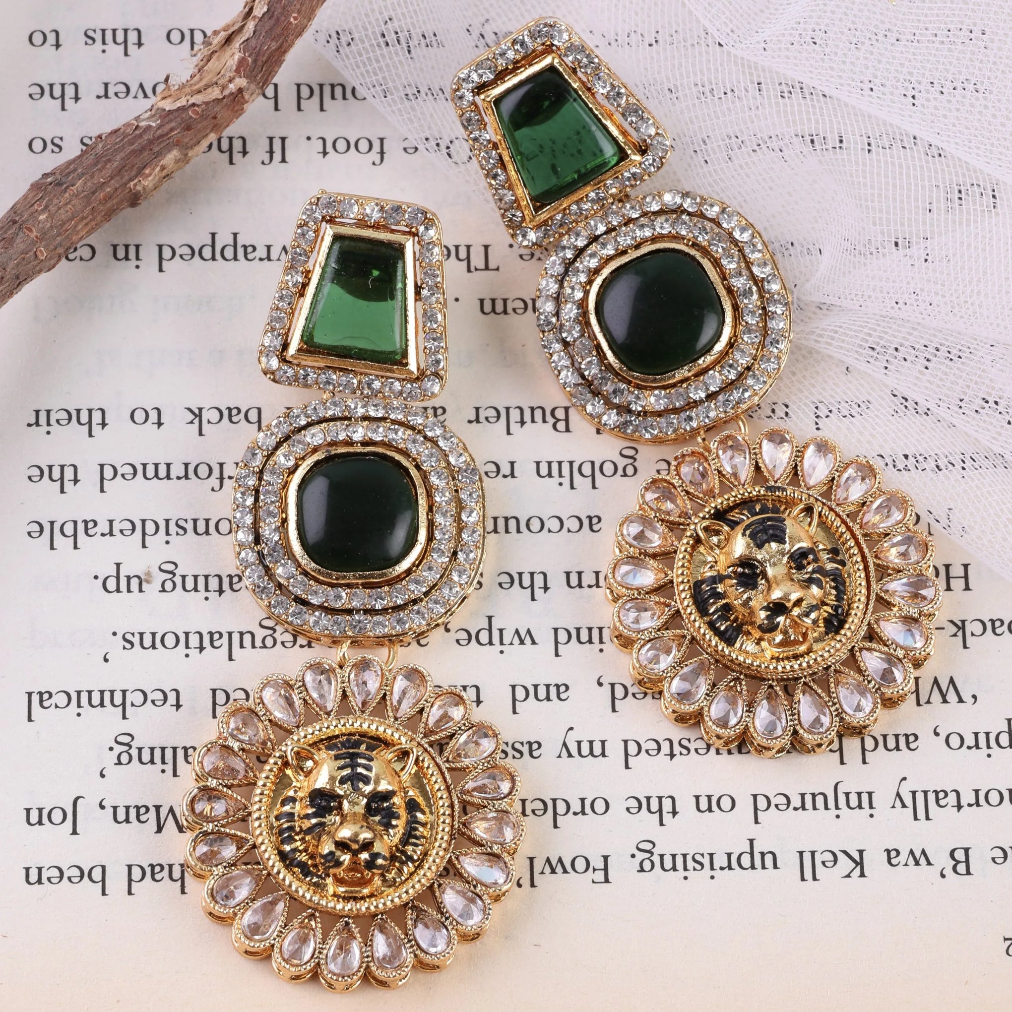 Emerald Samayra Designer Earring