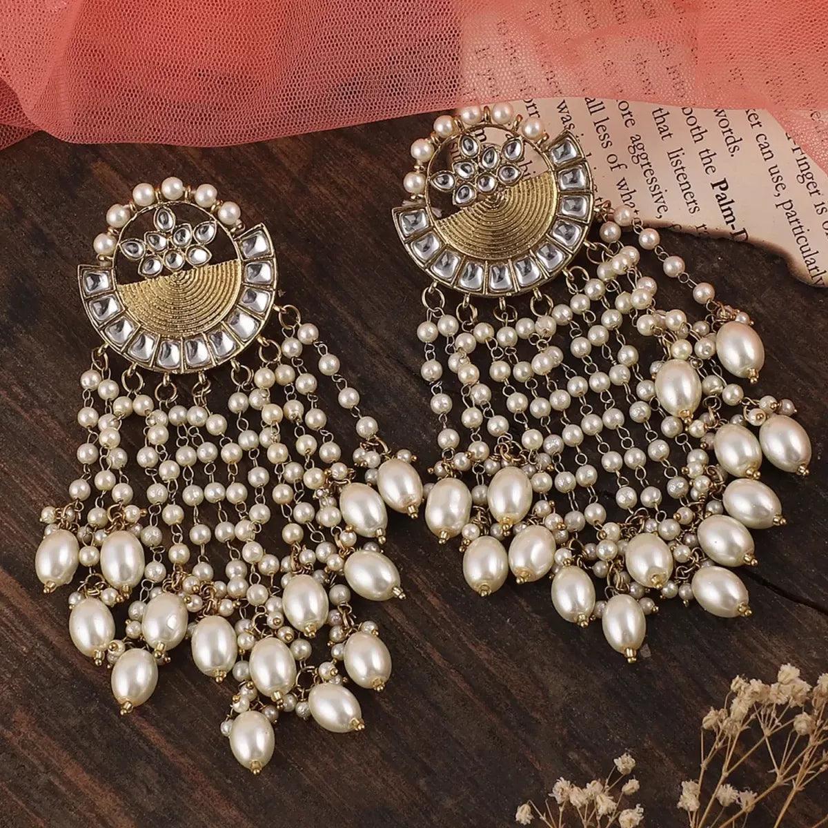 Pearl Ishan Earring