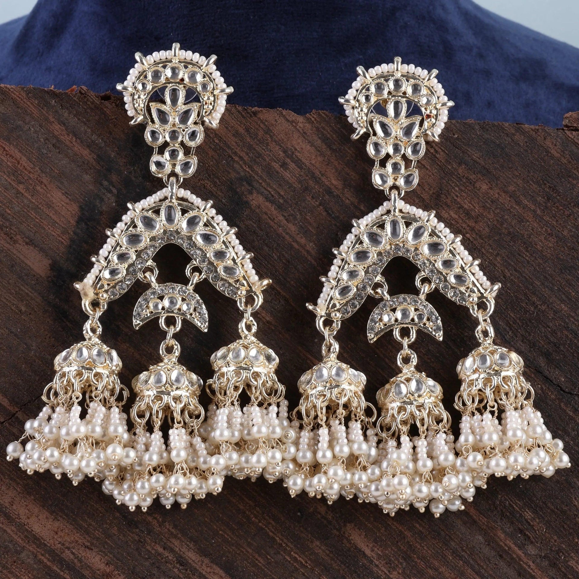 Pearl Prabhnoor Jhumka