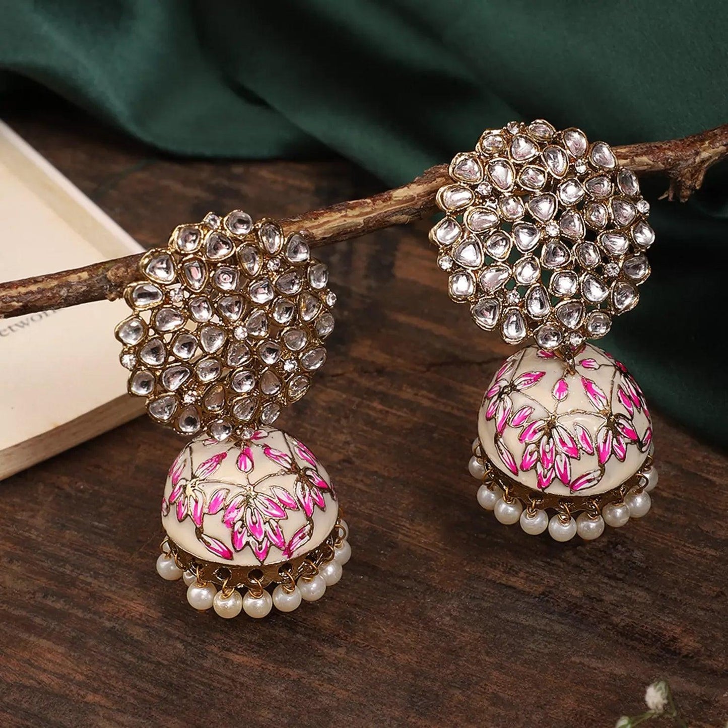 Off White Jashn Jhumka