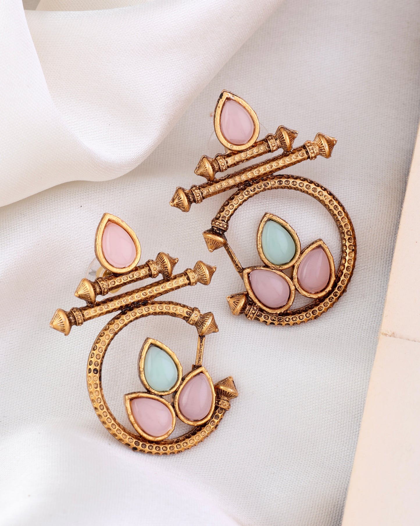 Pastel Gold Kumud Earring
