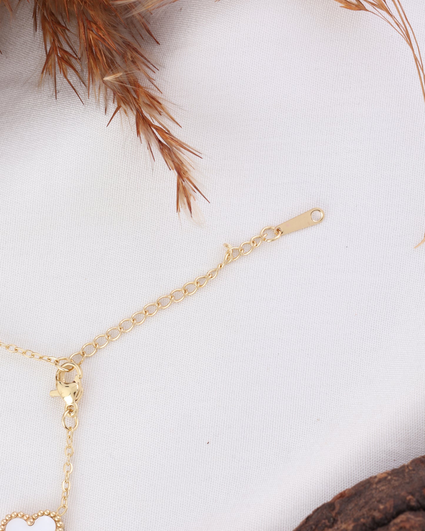 White Yuna Anti Tarnish Bracelet