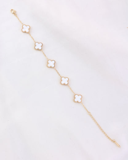 White Yuna Anti Tarnish Bracelet