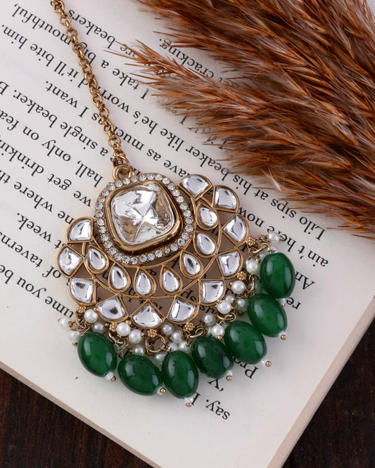 Green Oviya Kundan Teeka