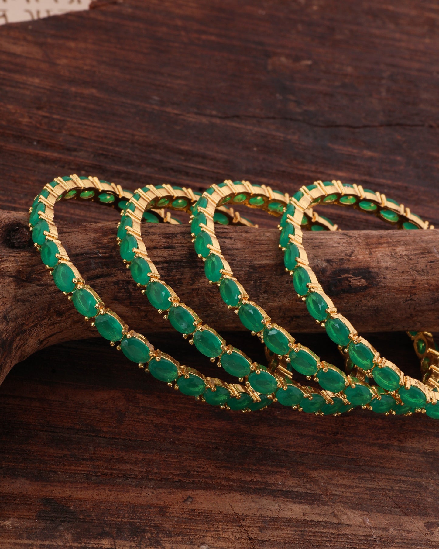 Emerald Sriyam Bangle Set