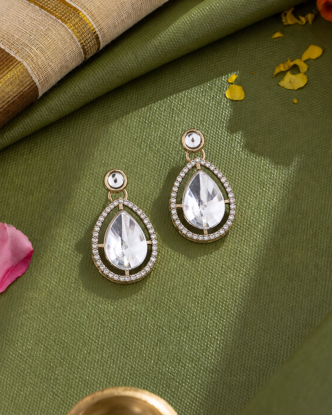 Tishank Premium Stud Earring