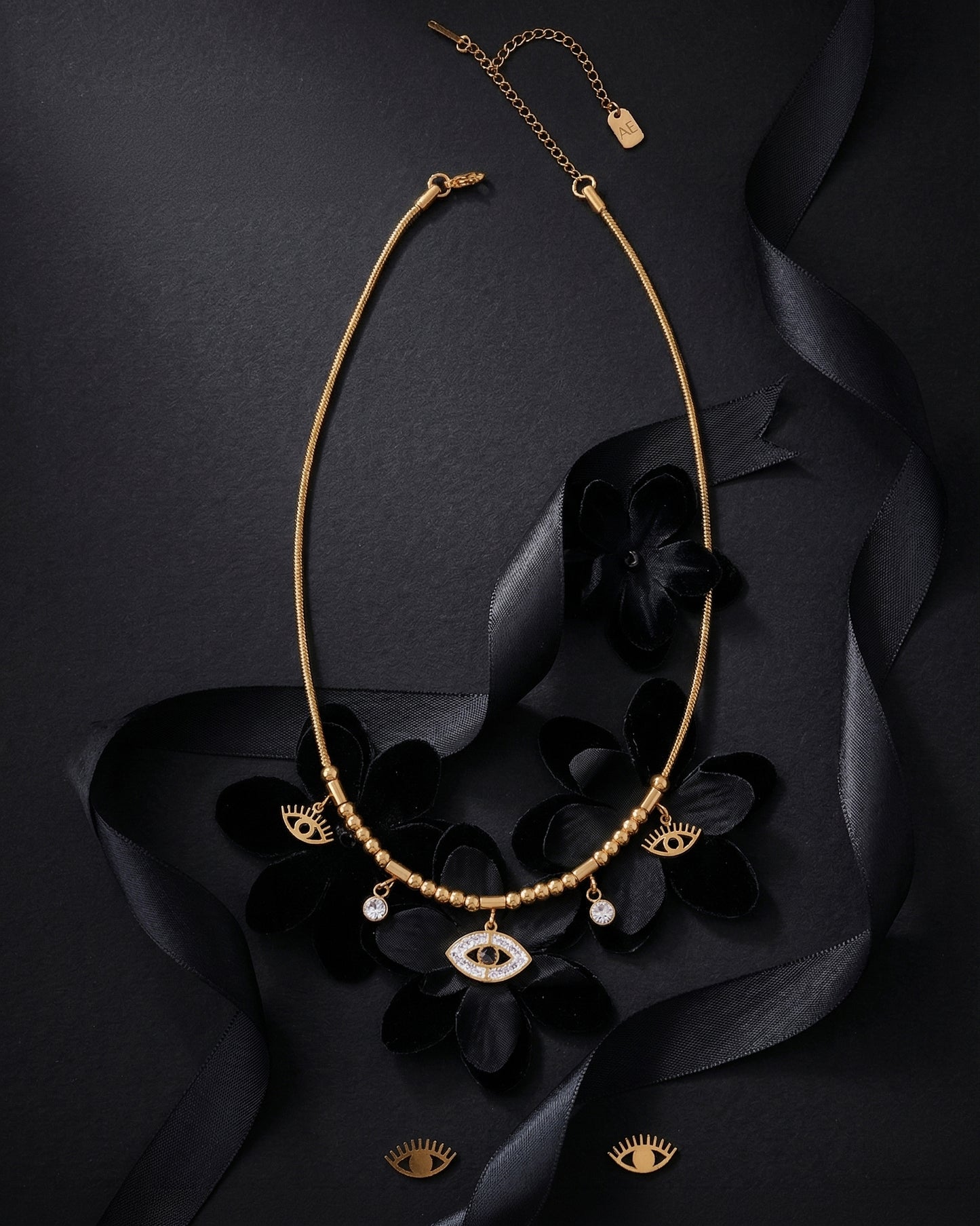 Paloma Voguish Pendant Necklace Set