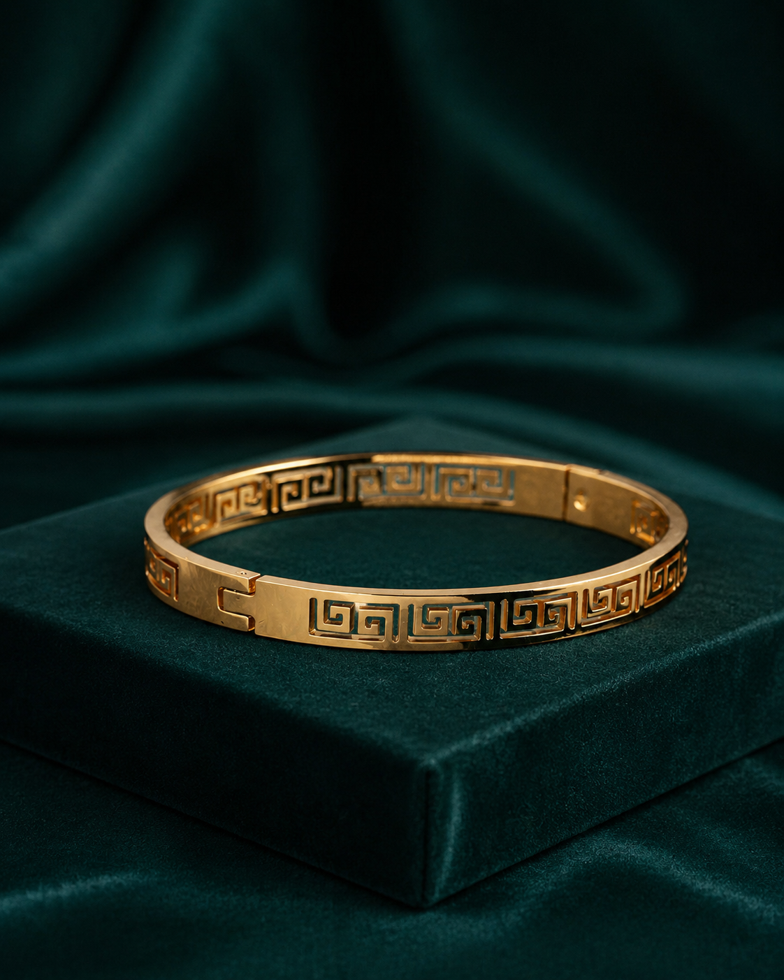 Isola Maze Voguish Bracelet