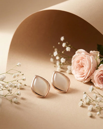 Gold Alfred Voguish Earrings