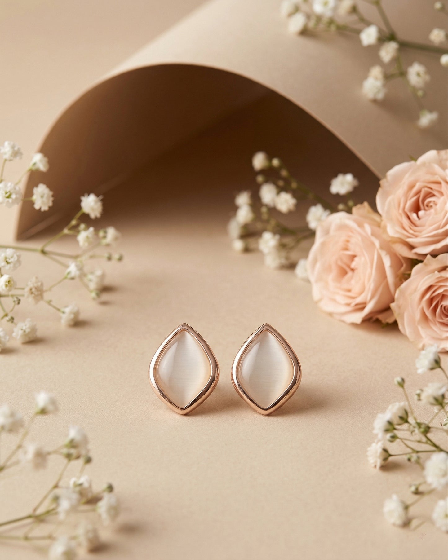 Gold Alfred Voguish Earrings