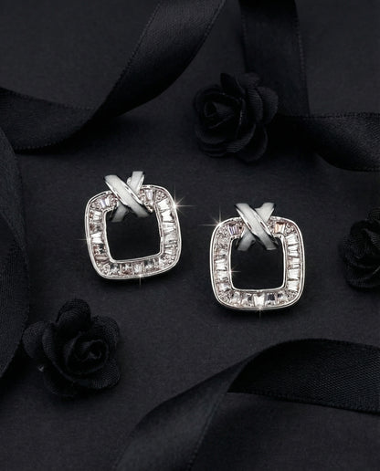 Dylan Voguish Stud Earrings