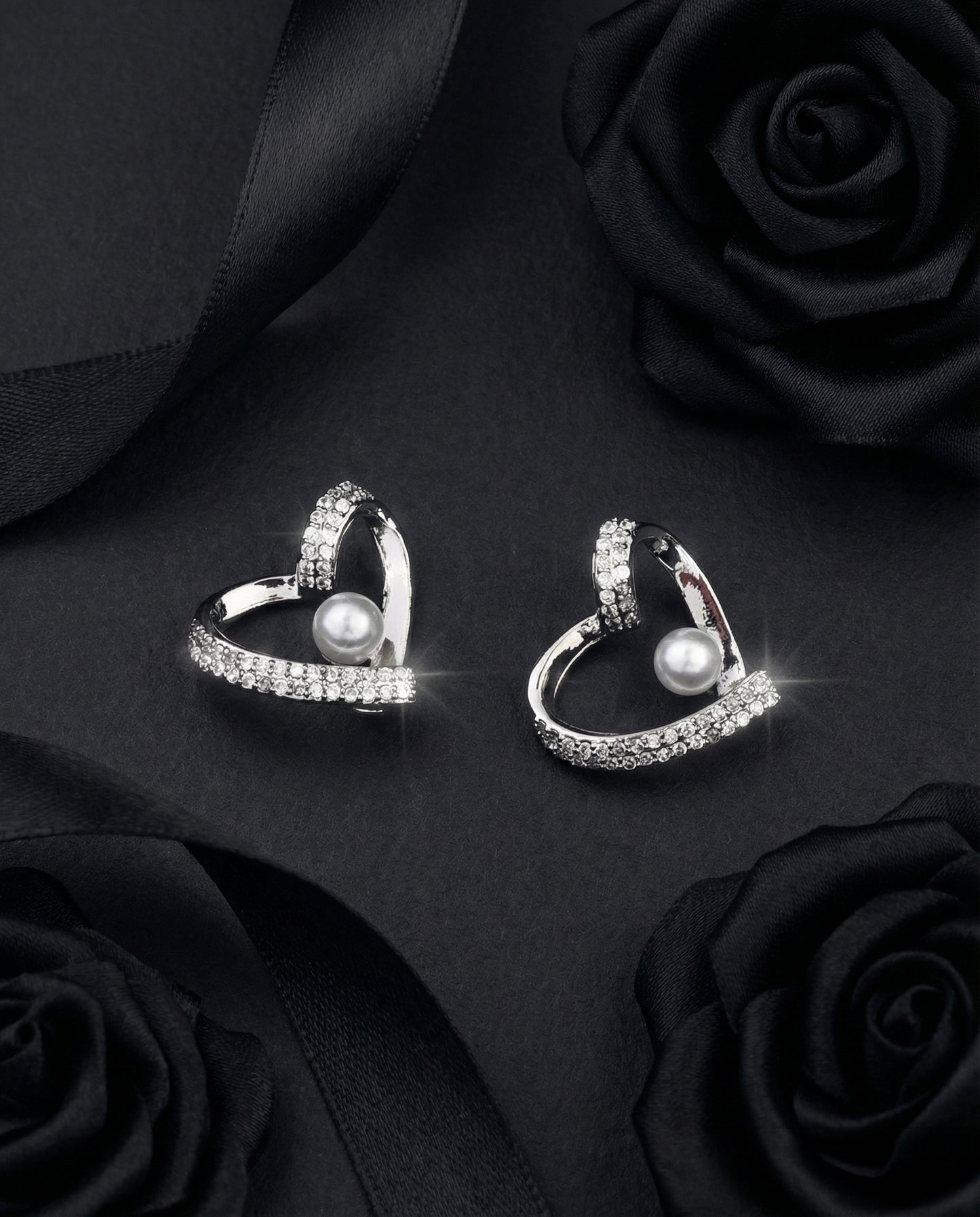 Elijah Voguish Stud Earrings