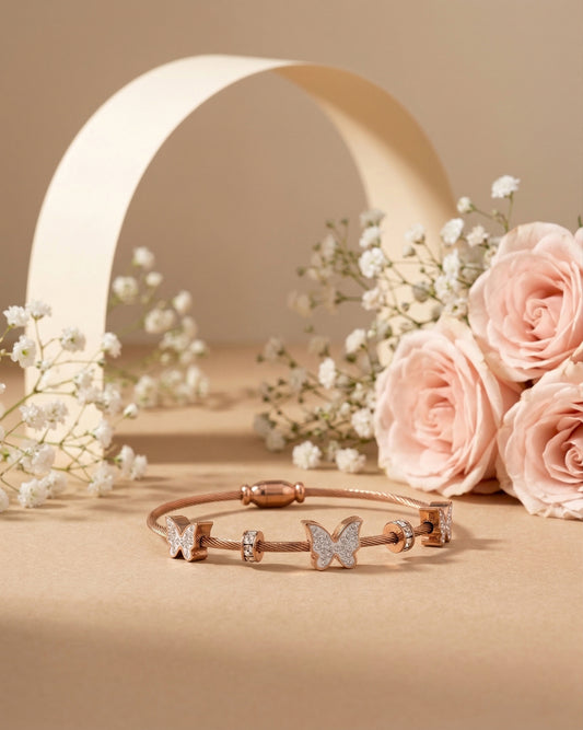 Lizzie Voguish Bracelet