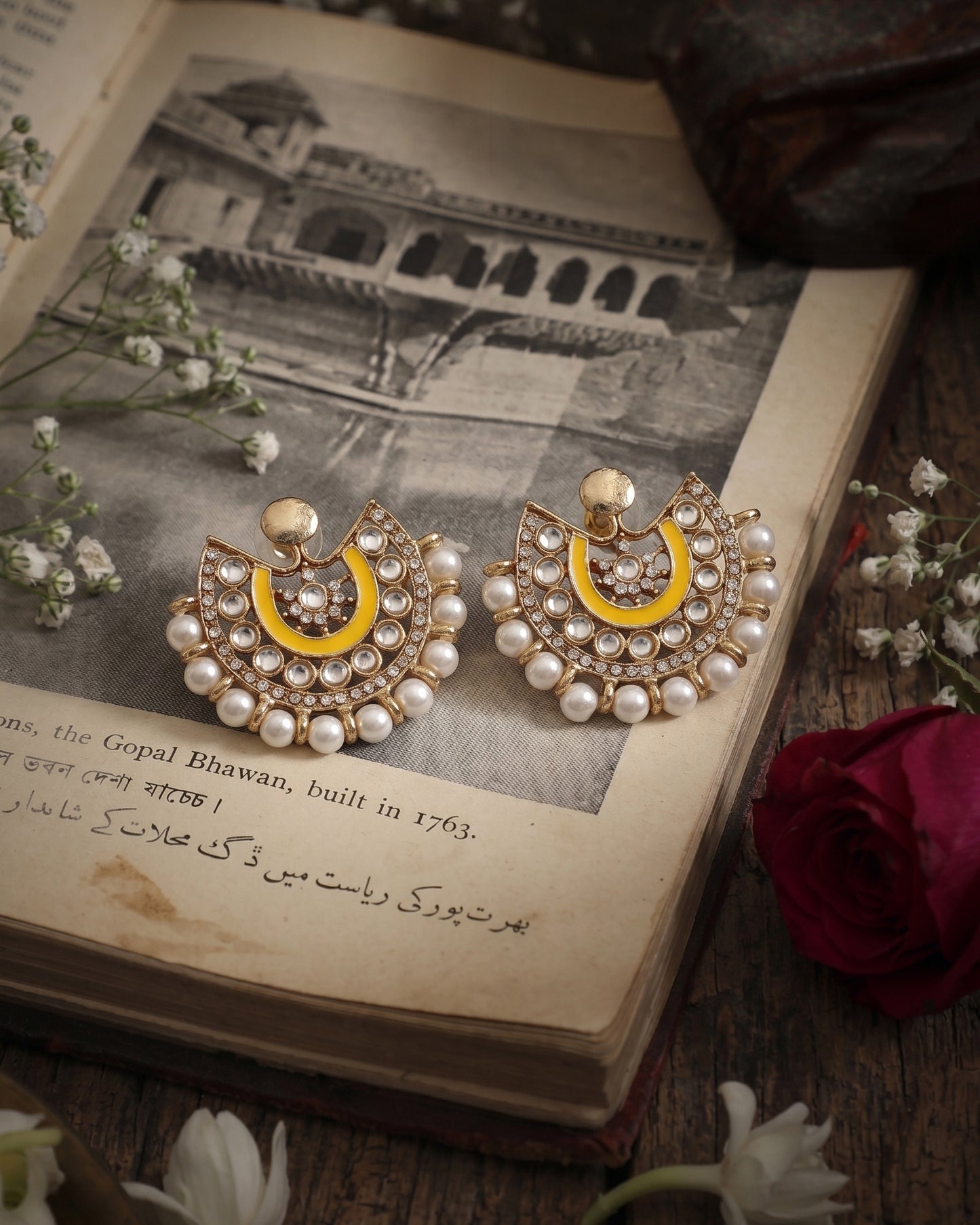 Yellow Nida Stud