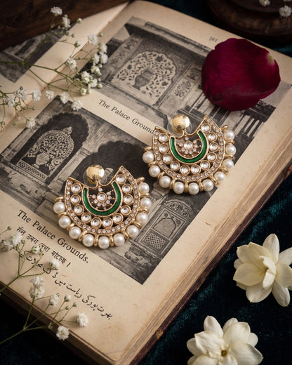 Green Nida Stud