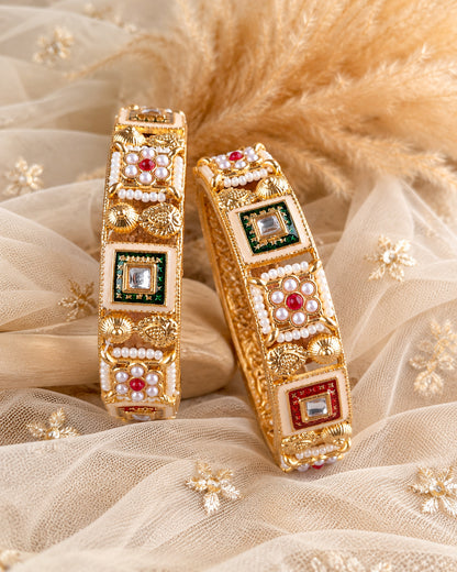 Devanshi Rajwada Bangle Set
