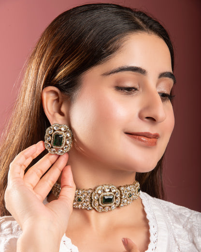 Emerald Gunveen Choker Necklace Earring